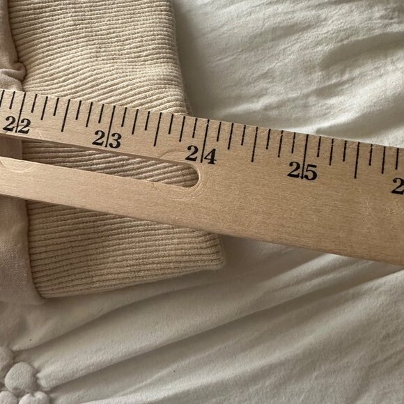 Cat Mom Graphic Beige Sweatshirt XL Soft Cozy Pullover Casual Long Sleeve Top - Picture 9 of 9